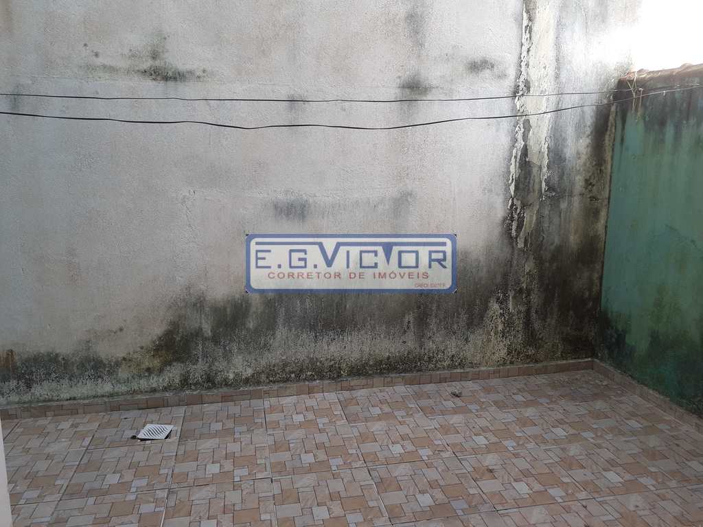 Sobrado em Mongaguá, no bairro Balneário Flórida Mirim