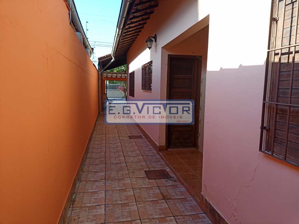 Casa em Praia Grande, no bairro Solemar