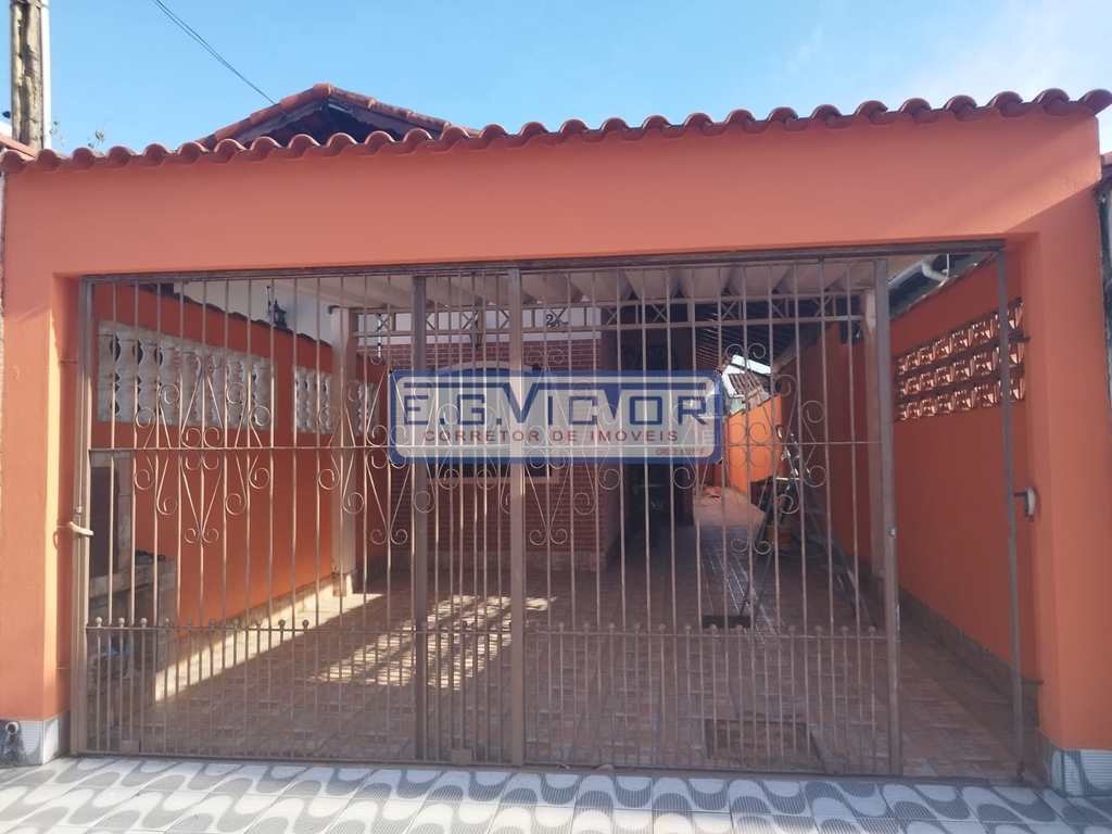 Casa em Praia Grande, no bairro Solemar