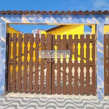 Casa em Mongaguá, bairro Balneário Itaóca