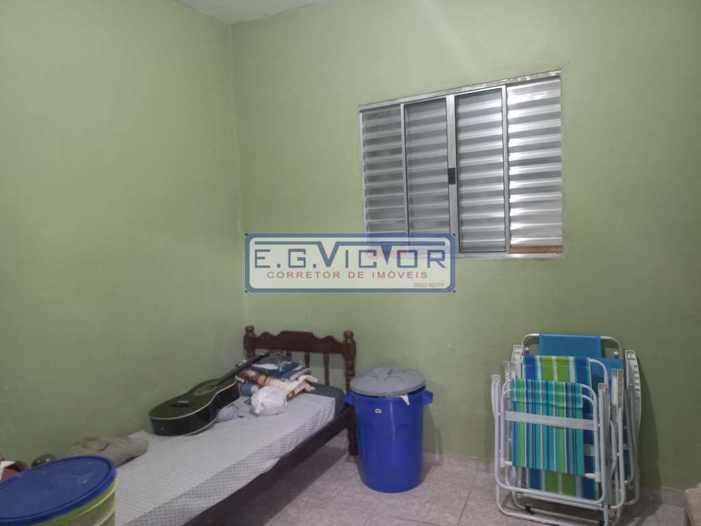 Sobrado em Mongaguá, no bairro Jardim Aguapeu