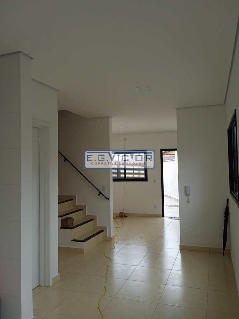 Sobrado em Mongaguá, no bairro Vila Anhanguera