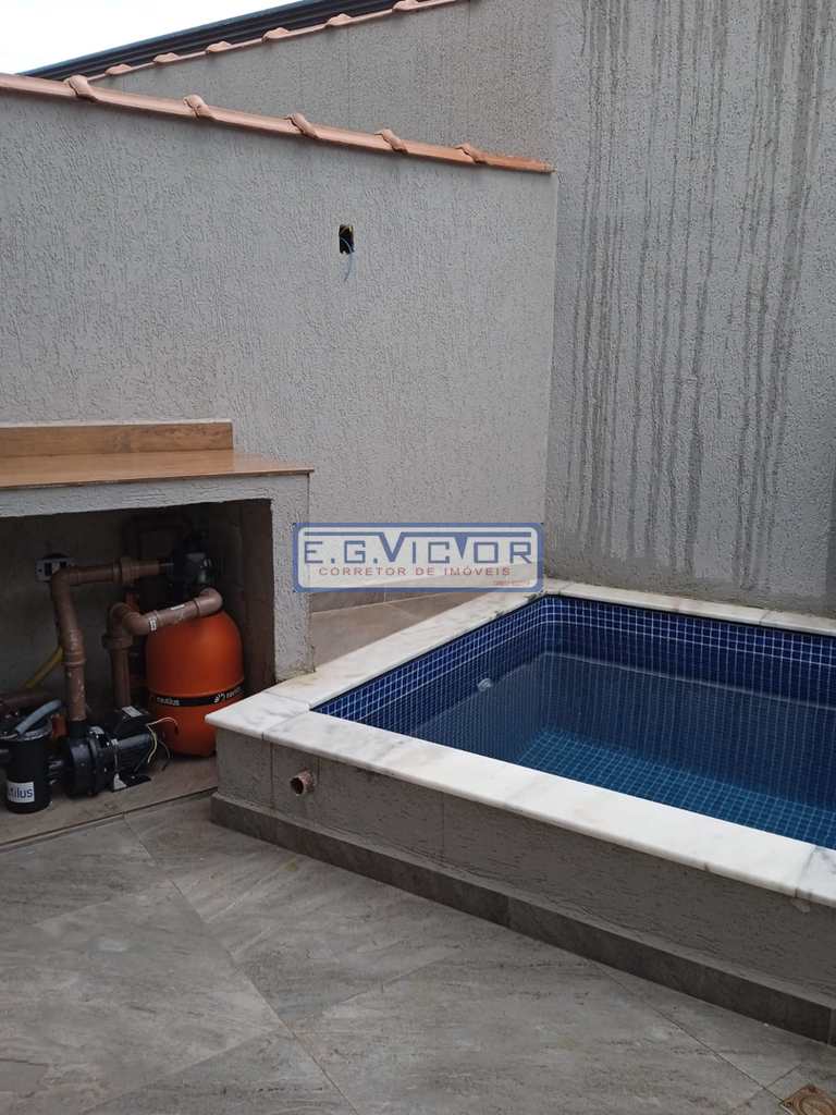 Sobrado em Mongaguá, no bairro Vila Anhanguera