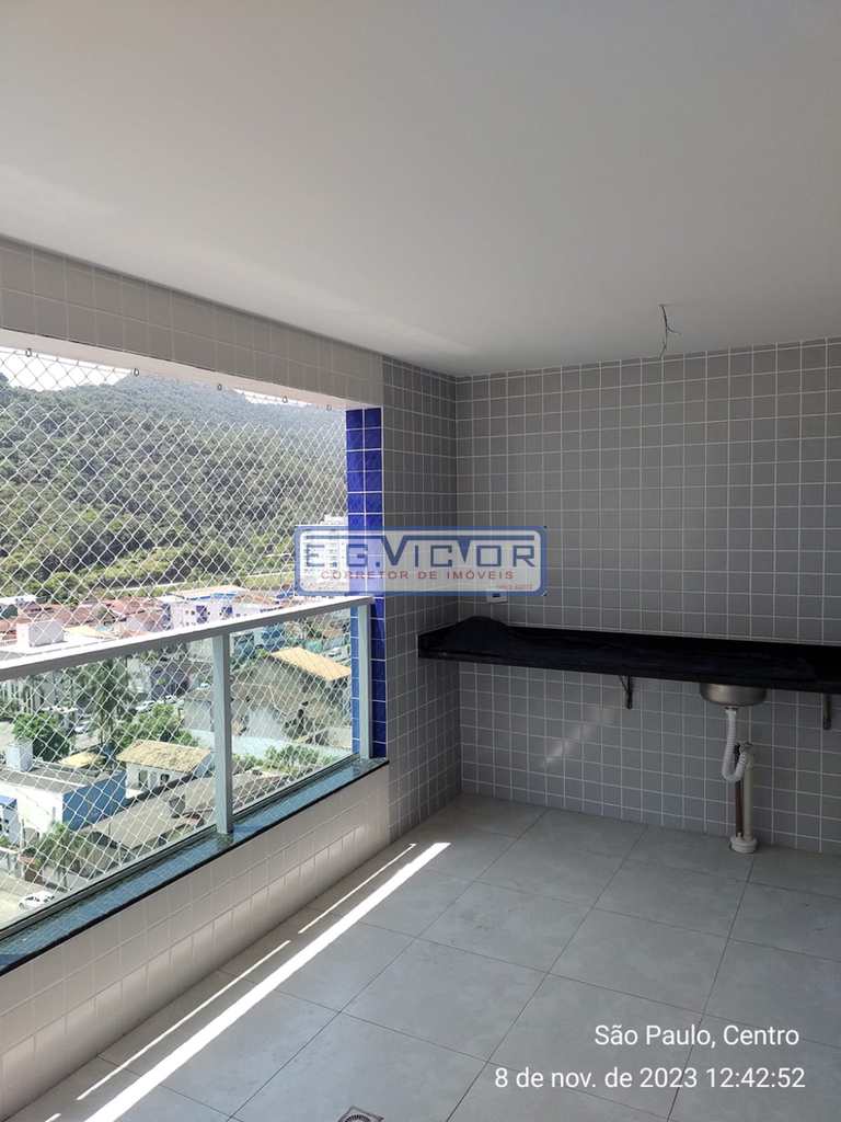 Apartamento em Mongaguá, no bairro Centro