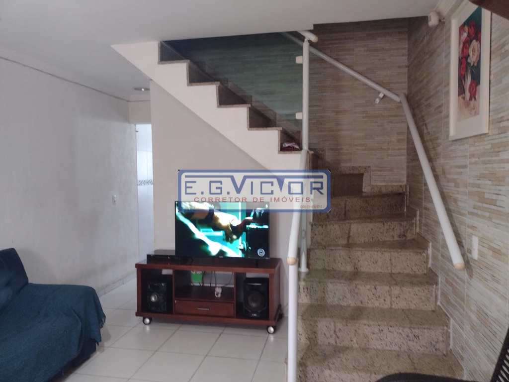 Sobrado em Praia Grande, no bairro Real
