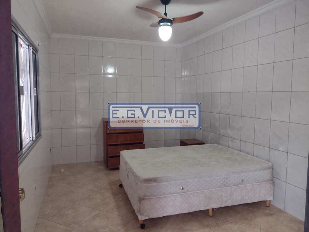 Casa em Praia Grande, no bairro Solemar