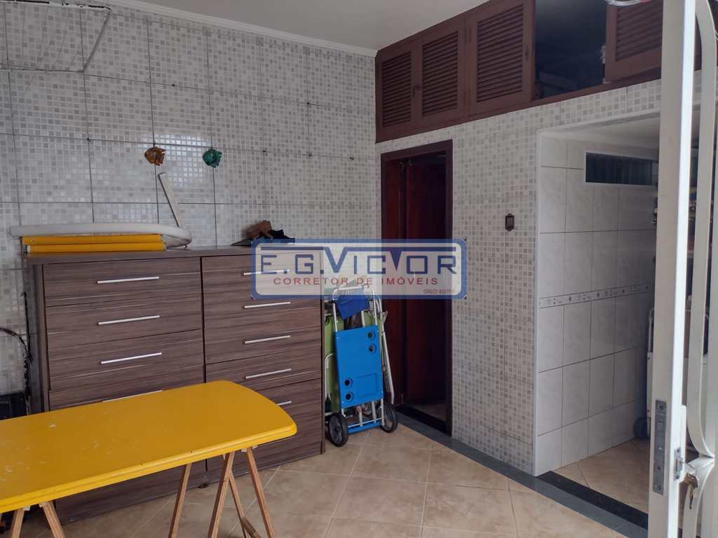 Casa em Praia Grande, no bairro Solemar