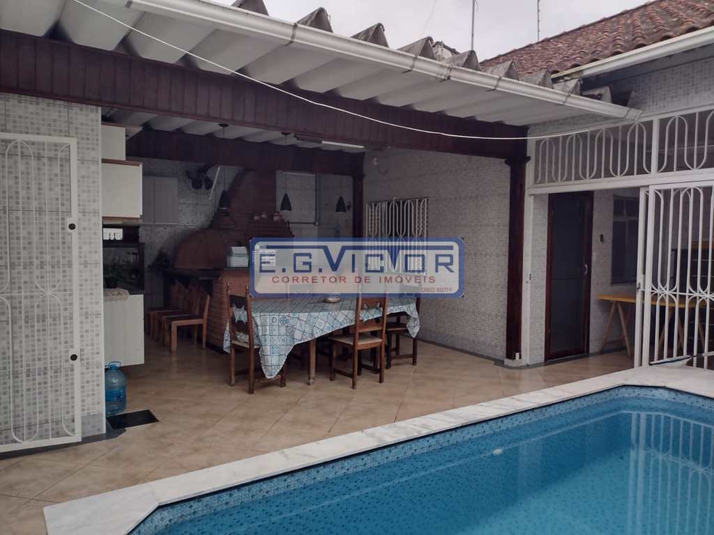 Casa em Praia Grande, no bairro Solemar