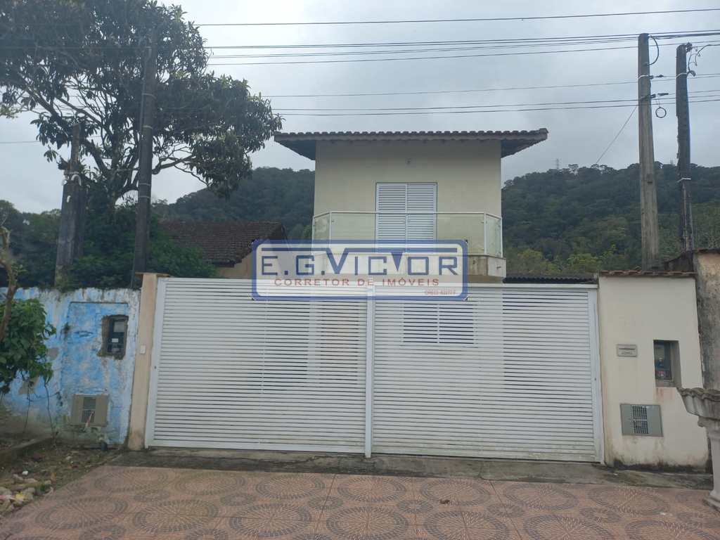 Sobrado em Mongaguá, no bairro Jardim Aguapeu