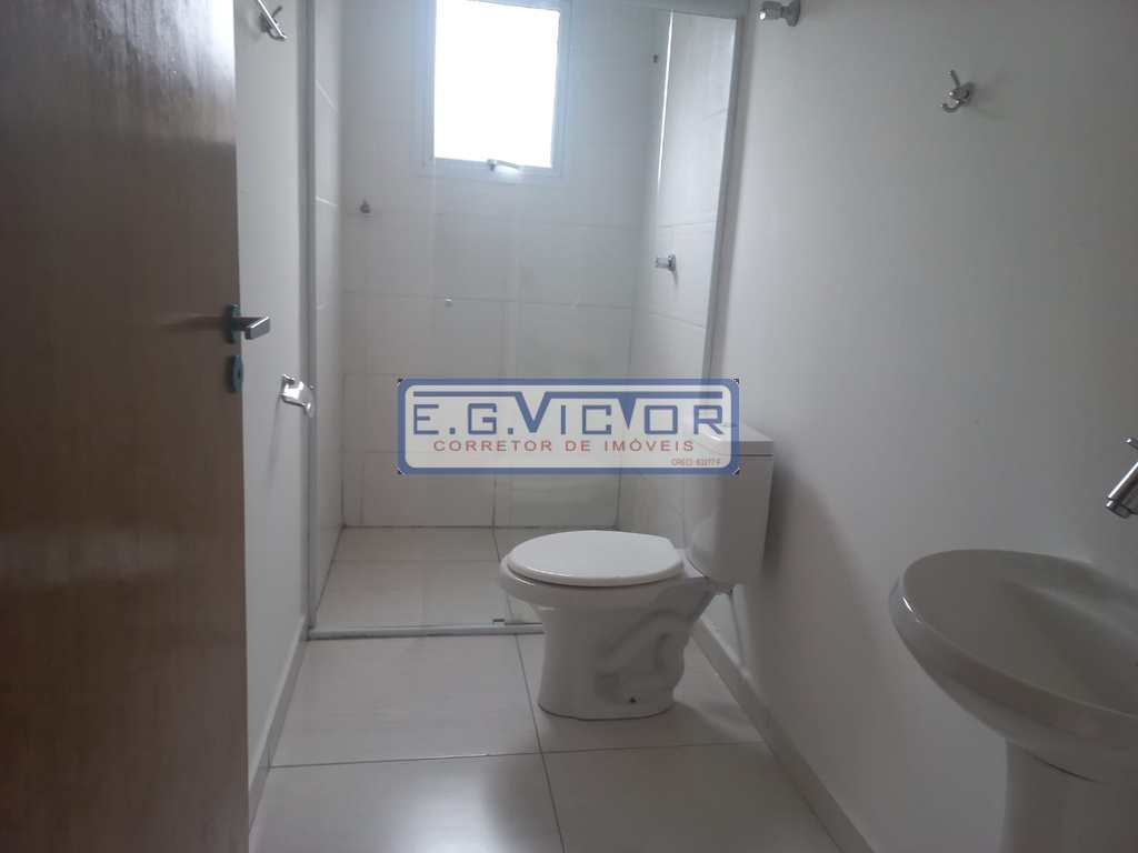 Sobrado em Mongaguá, no bairro Jardim Aguapeu