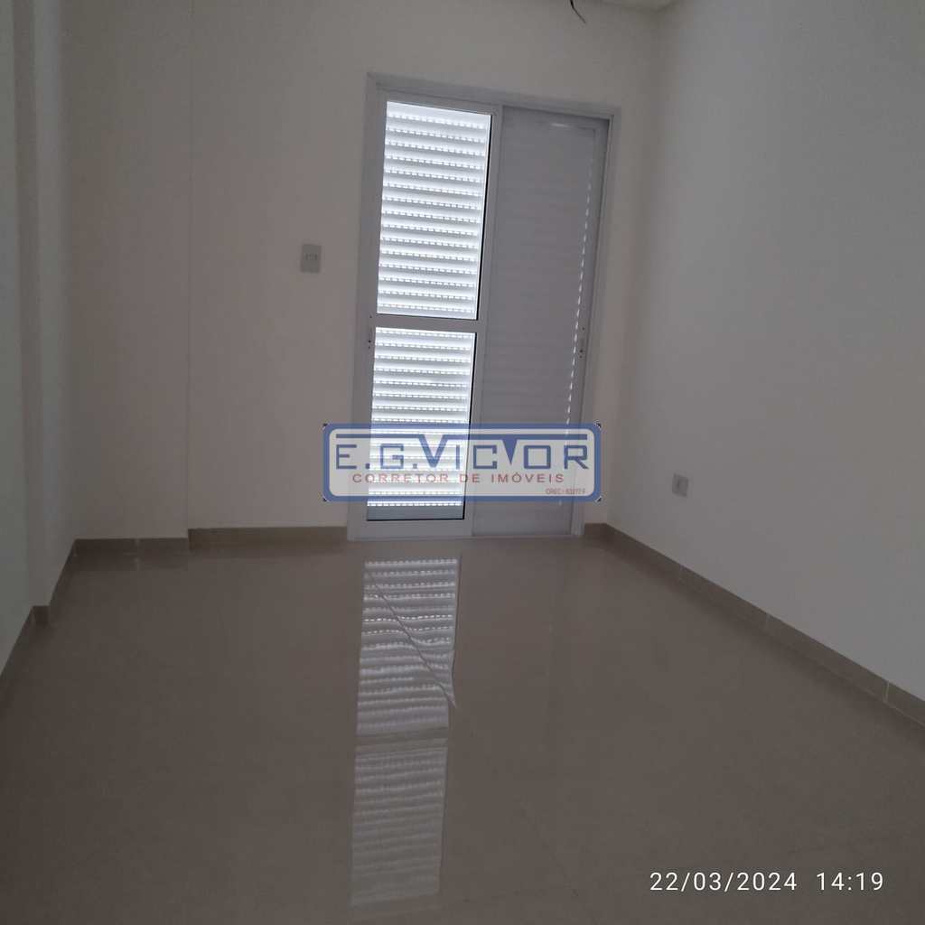 Apartamento em Mongaguá, no bairro Jardim Aguapeu