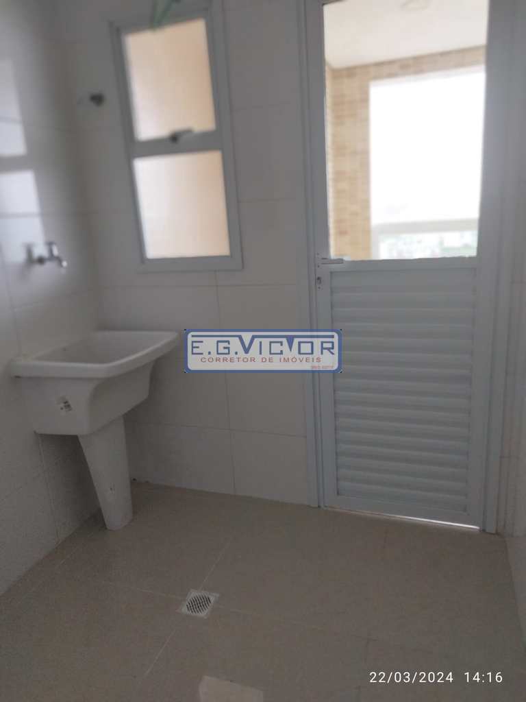 Apartamento em Mongaguá, no bairro Jardim Aguapeu