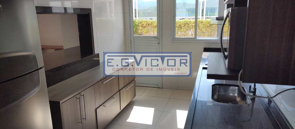 Apartamento em Mongaguá, no bairro Centro