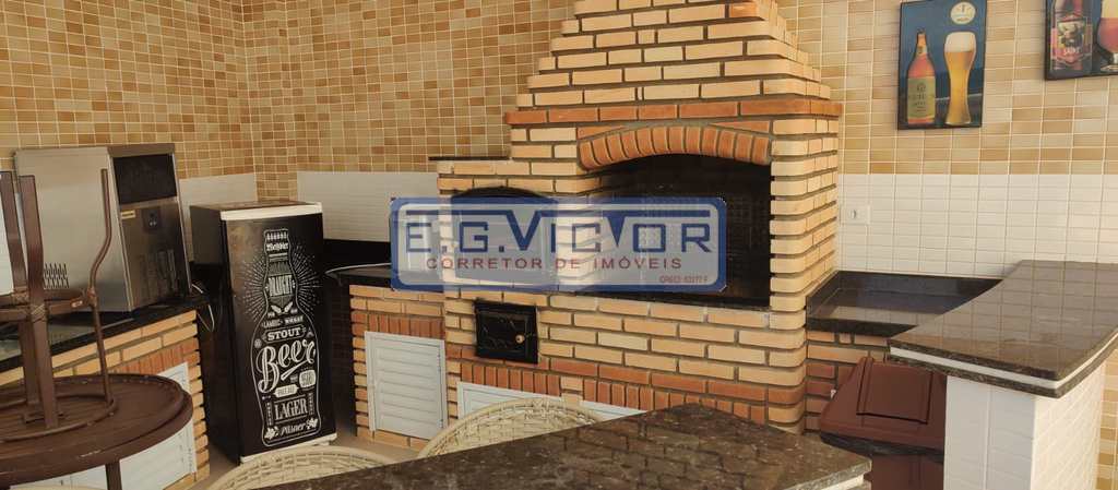 Apartamento em Mongaguá, no bairro Centro