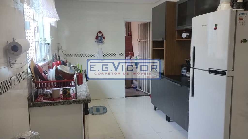 Sobrado em Praia Grande, no bairro Caiçara