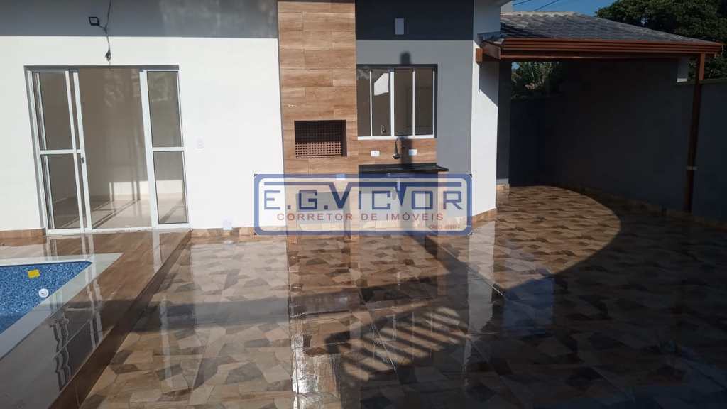 Casa em Itanhaém, no bairro Jardim Grandesp