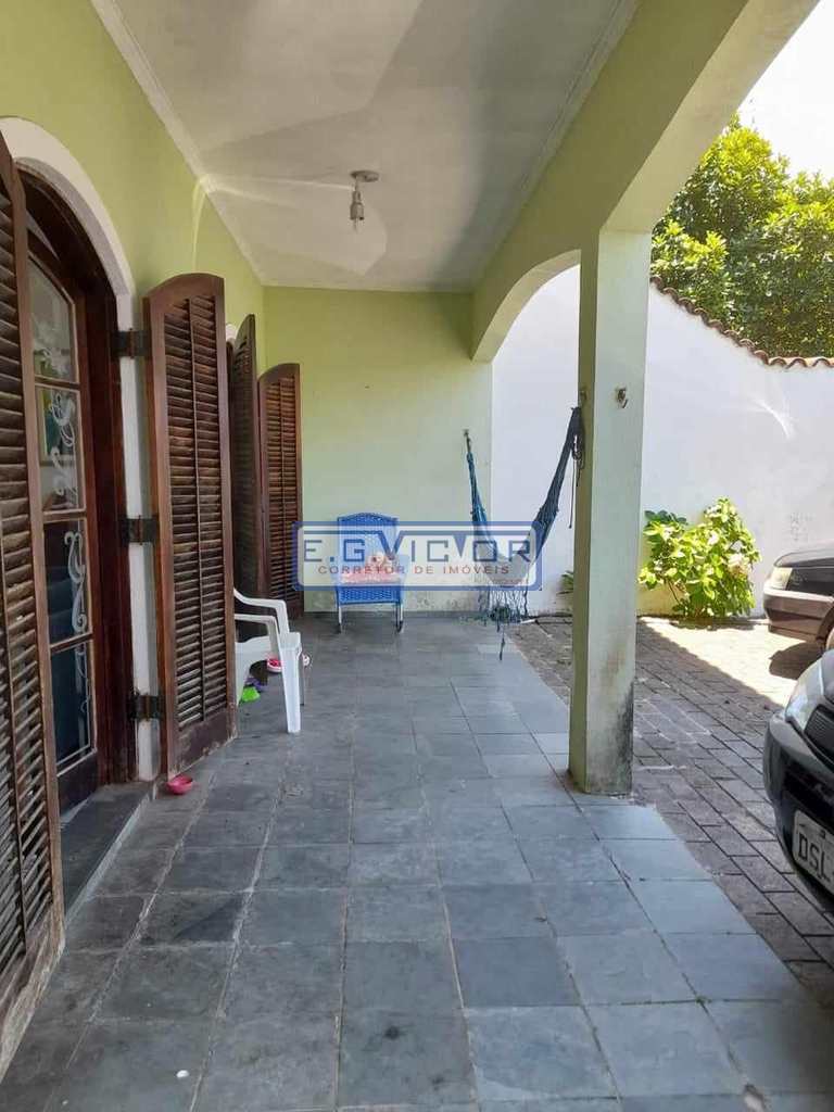 Sobrado em Praia Grande, no bairro Solemar
