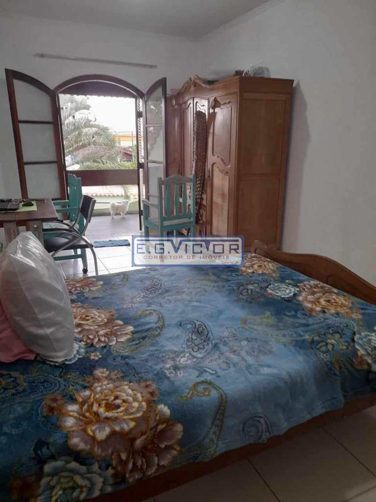 Sobrado em Praia Grande, no bairro Solemar
