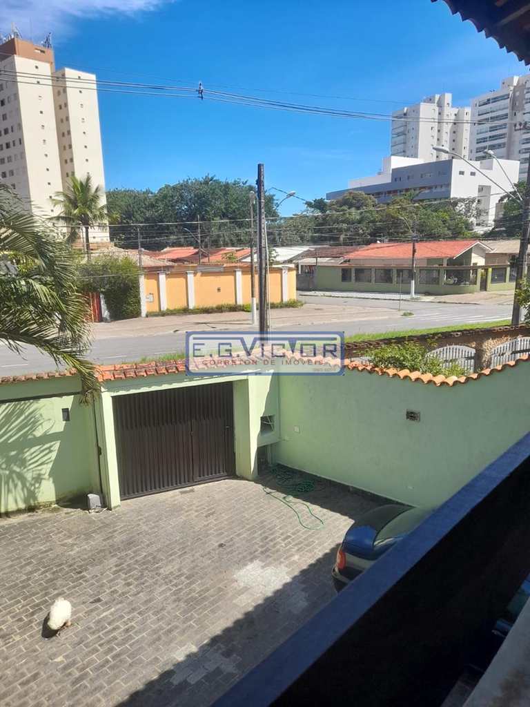 Sobrado em Praia Grande, no bairro Solemar