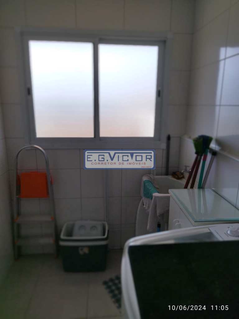 Apartamento em Mongaguá, no bairro Vila Atlântica