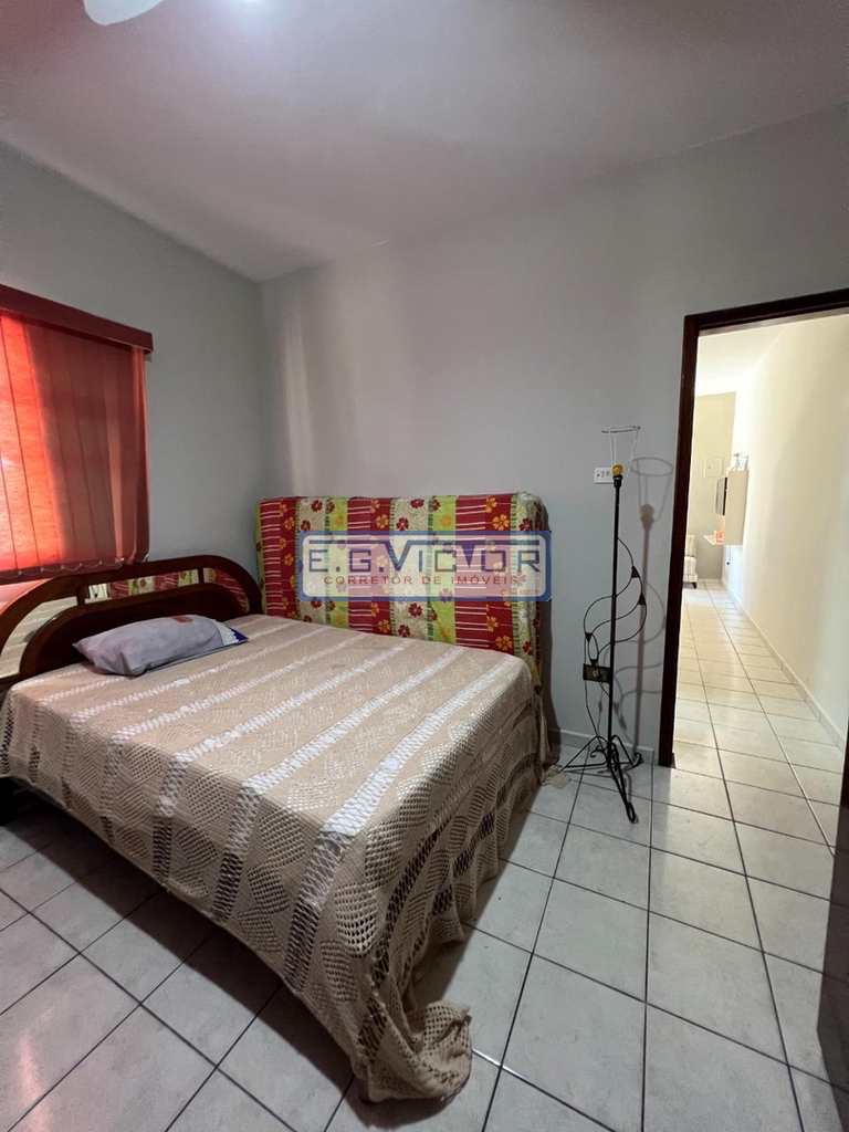 Sobrado em Mongaguá, no bairro Jardim Samoa