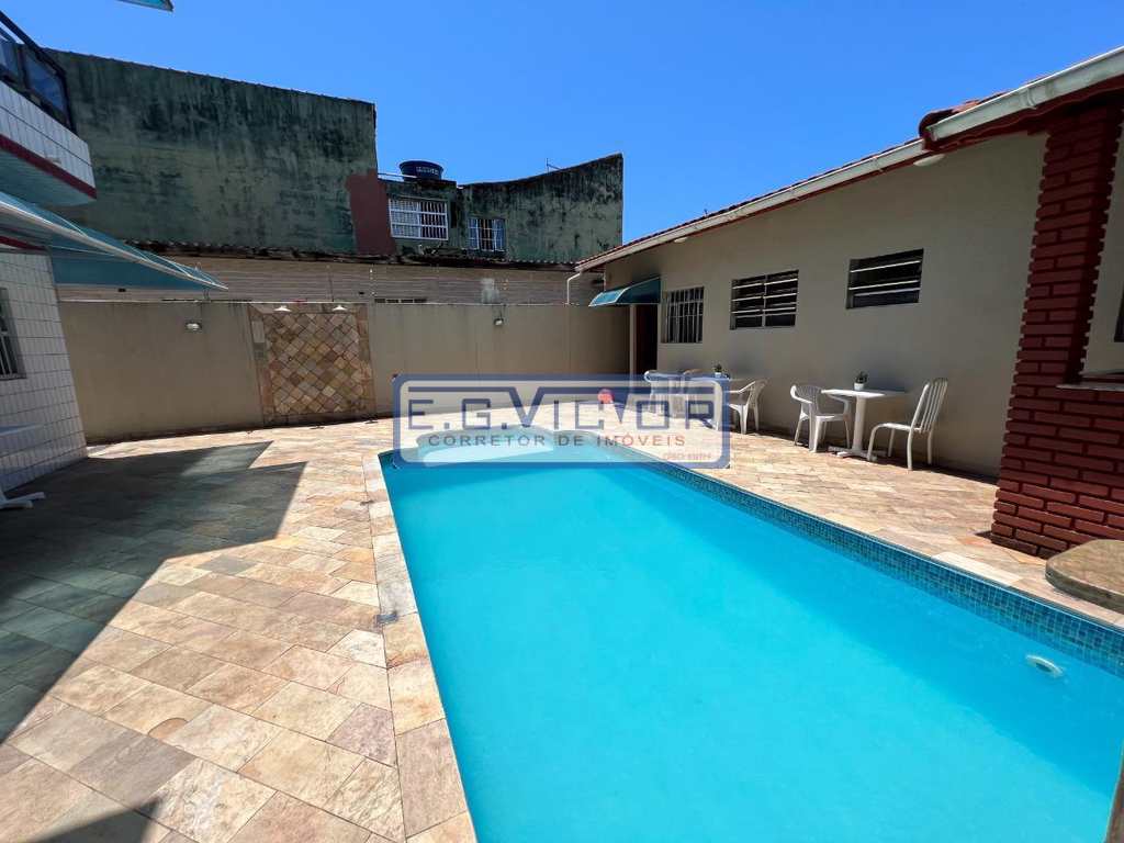 Sobrado em Mongaguá, no bairro Jardim Samoa