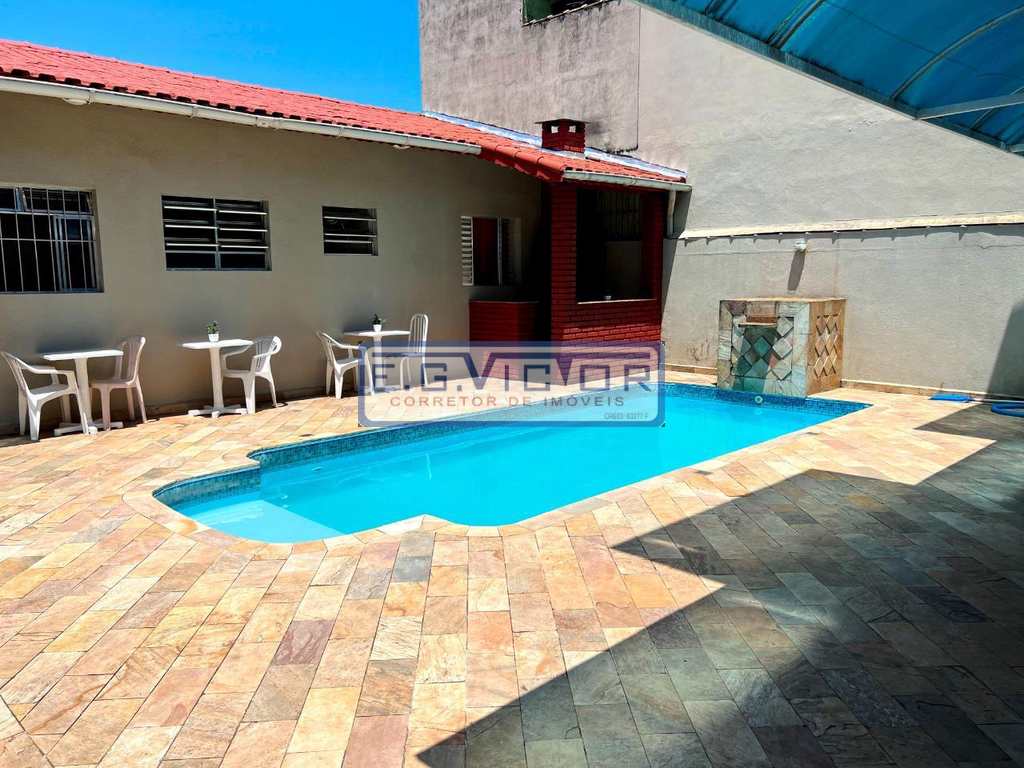 Sobrado em Mongaguá, no bairro Jardim Samoa