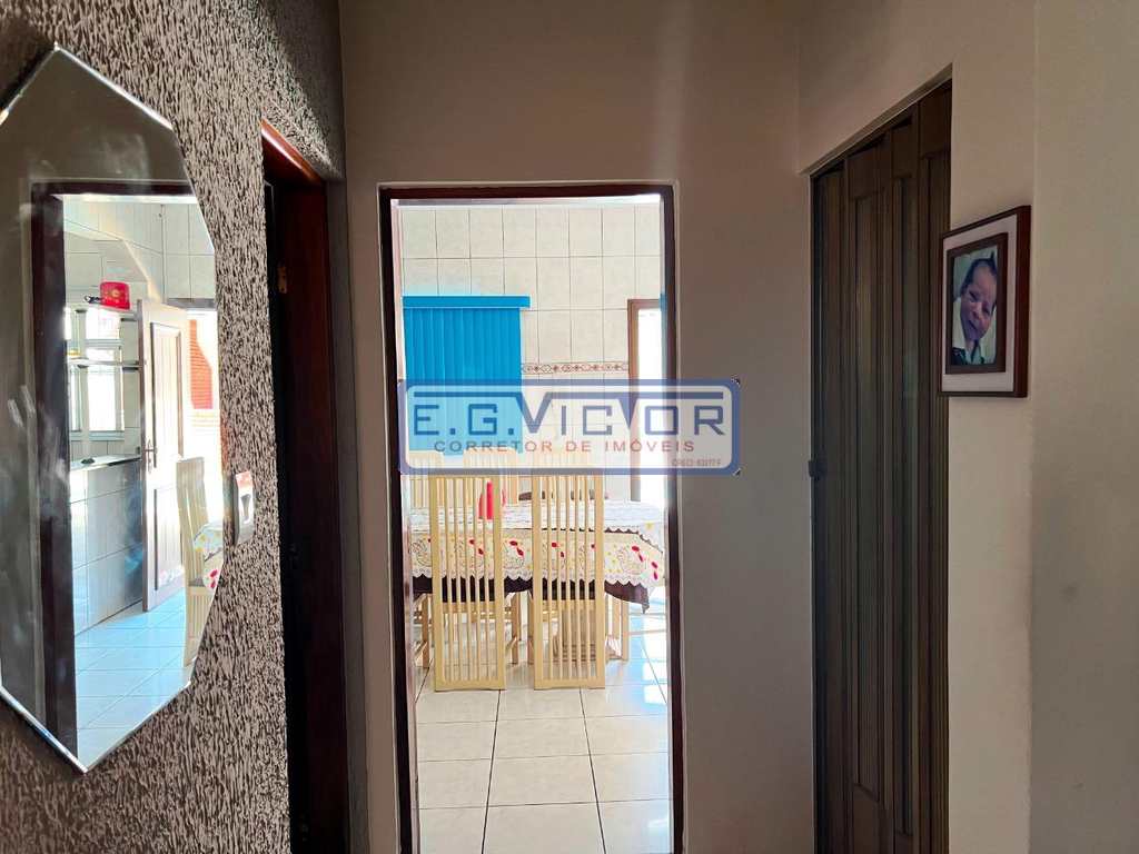 Sobrado em Mongaguá, no bairro Jardim Samoa