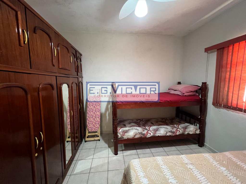 Sobrado em Mongaguá, no bairro Jardim Samoa