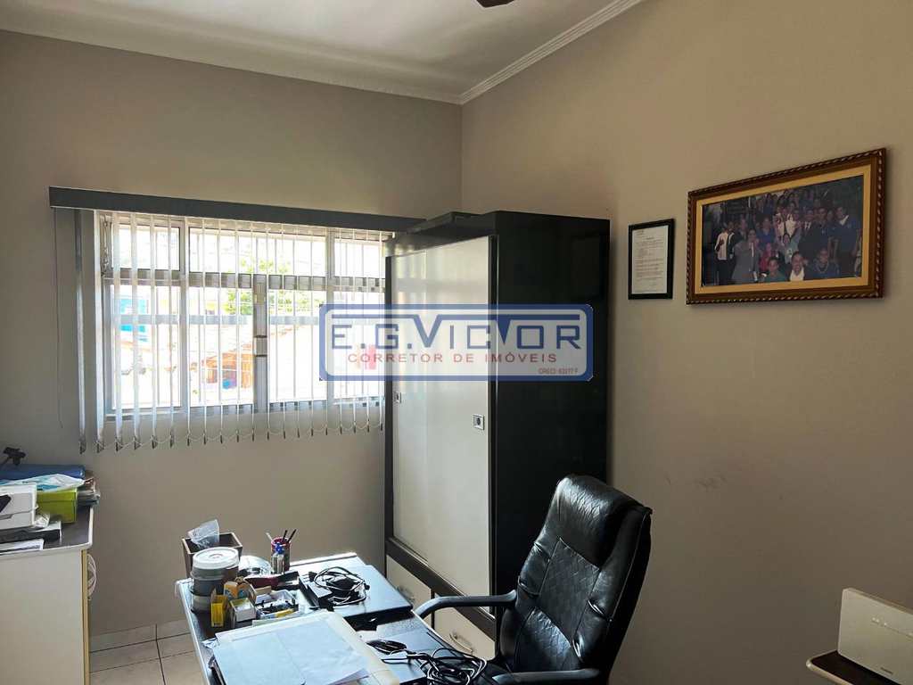 Sobrado em Mongaguá, no bairro Jardim Samoa