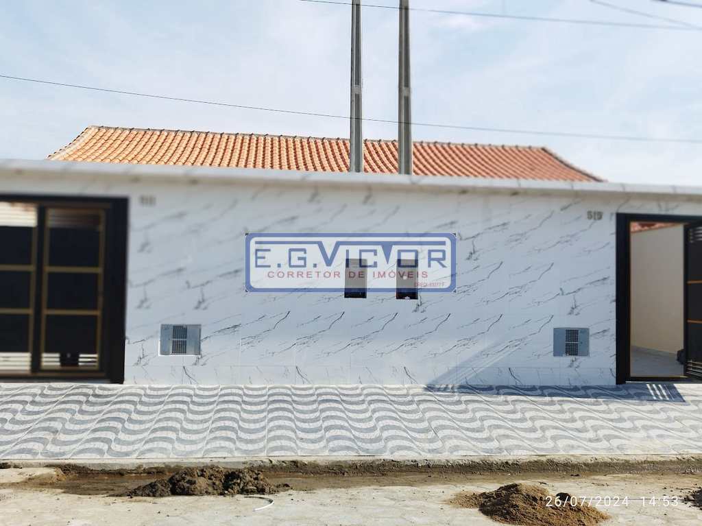 Casa em Mongaguá, no bairro Balneário Samas
