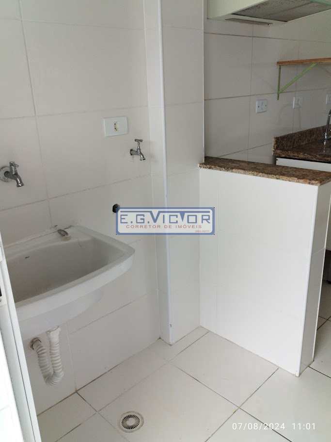 Apartamento em Mongaguá, no bairro Jardim Cascata