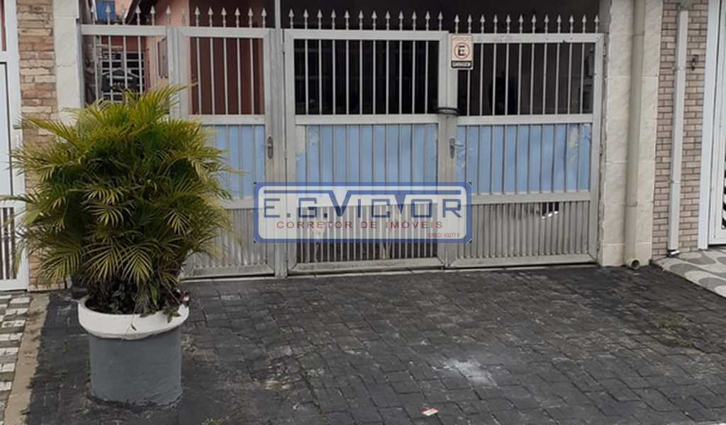 Casa em Mongaguá, bairro Jardim Samoa