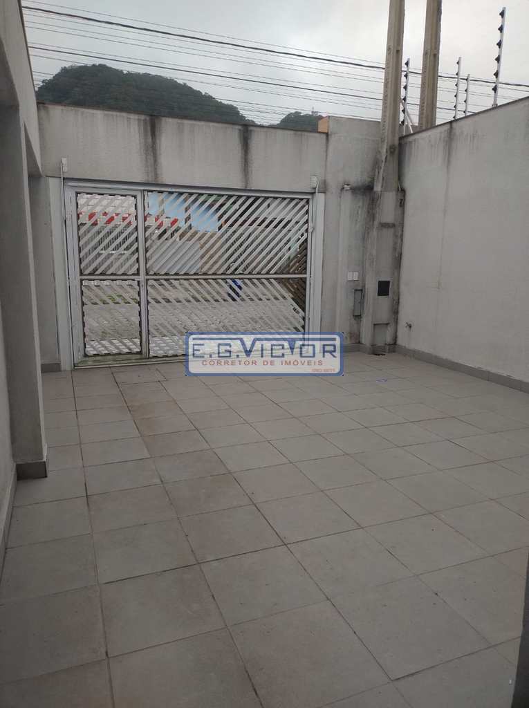 Sobrado em Mongaguá, no bairro Aguapeú