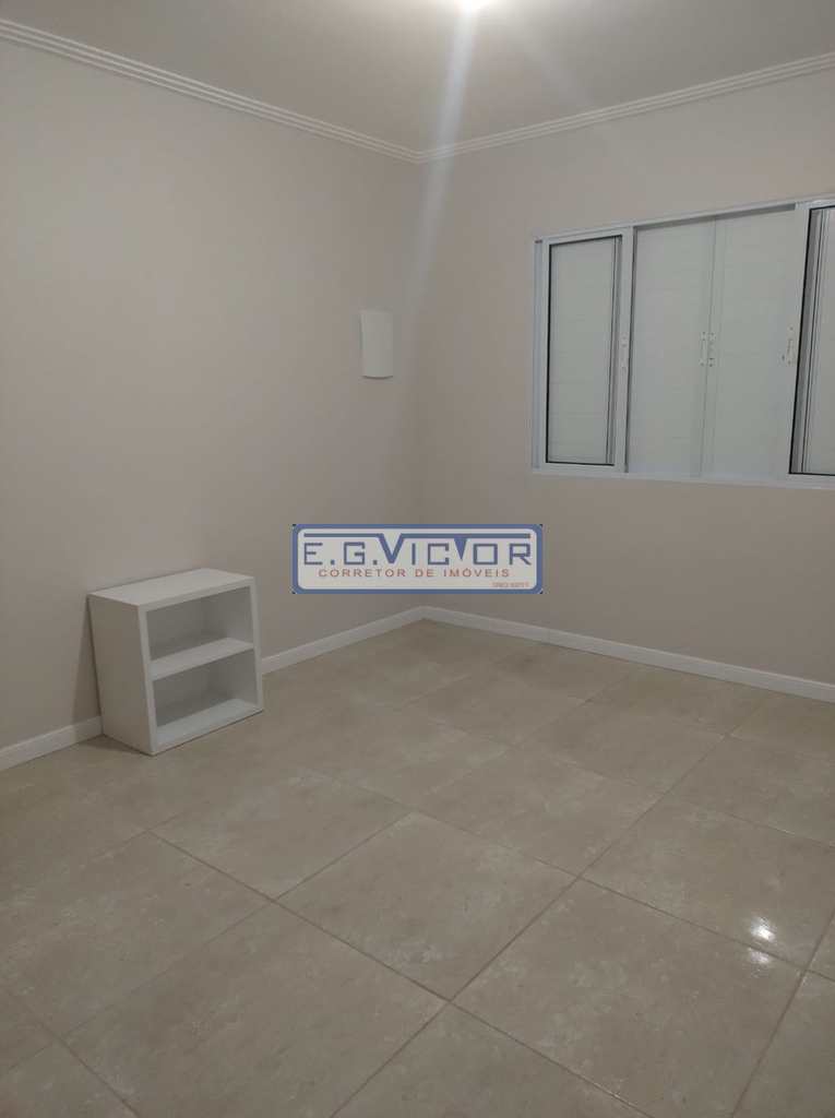Sobrado em Mongaguá, no bairro Aguapeú