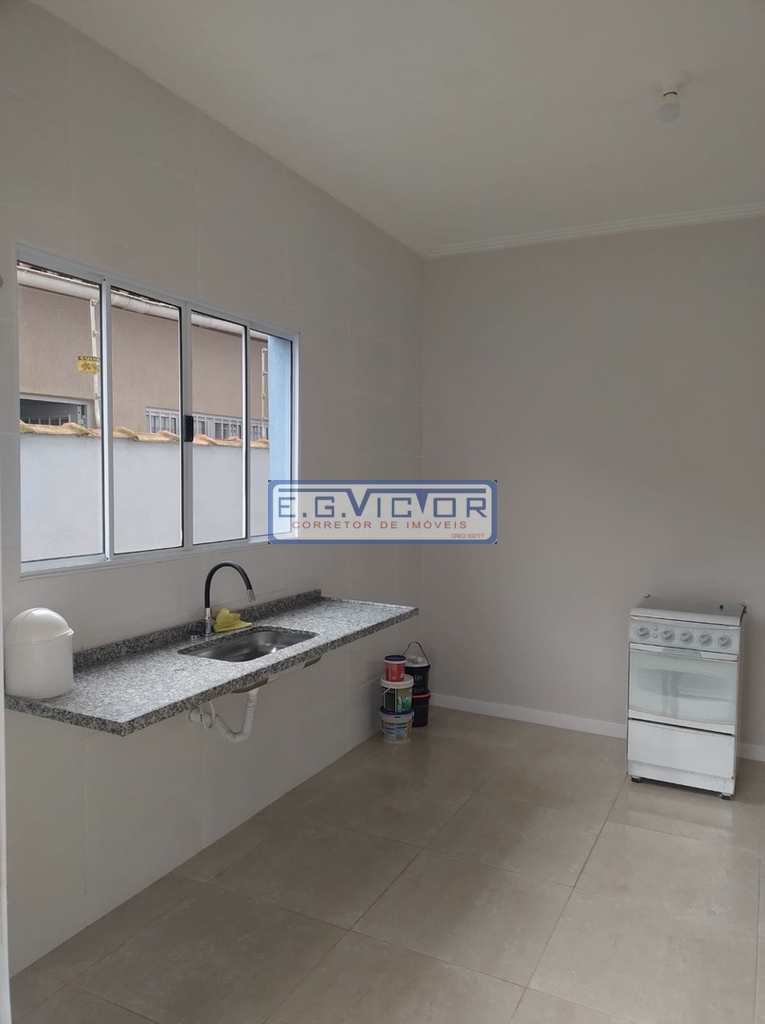 Sobrado em Mongaguá, no bairro Aguapeú