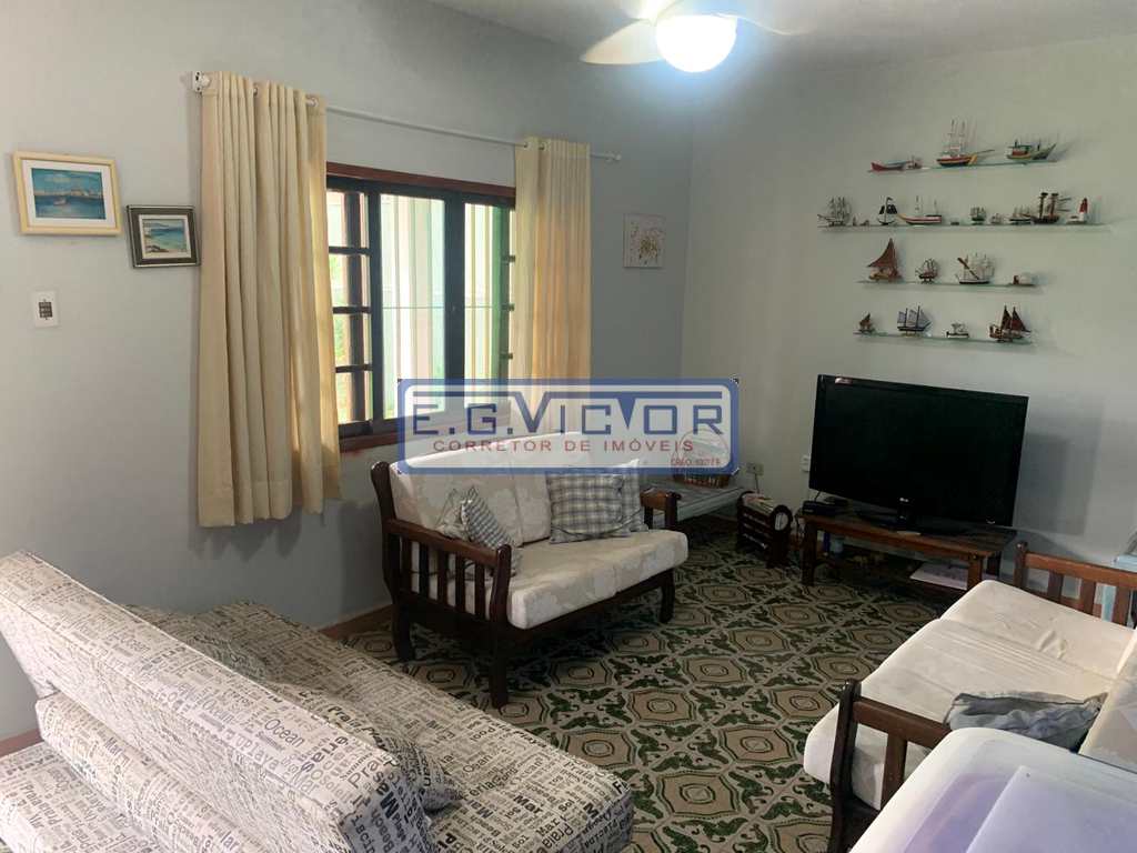 Casa em Praia Grande, no bairro Solemar