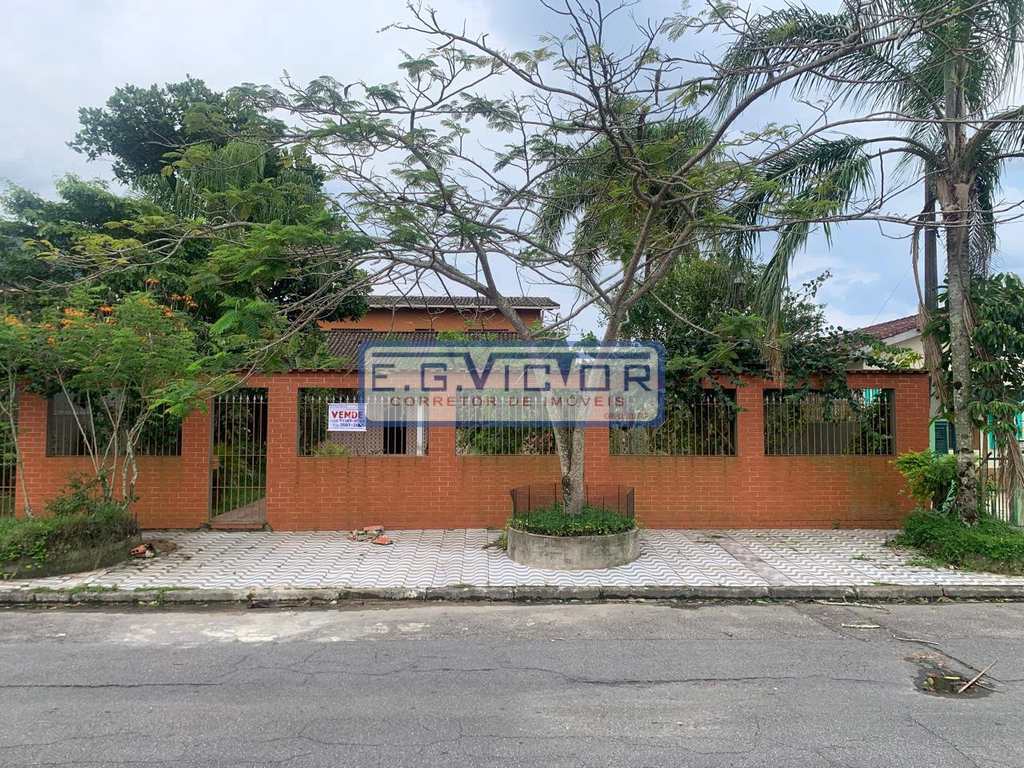Casa em Praia Grande, no bairro Solemar