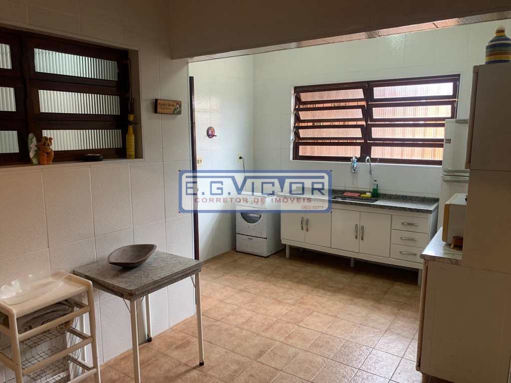 Casa em Praia Grande, no bairro Solemar