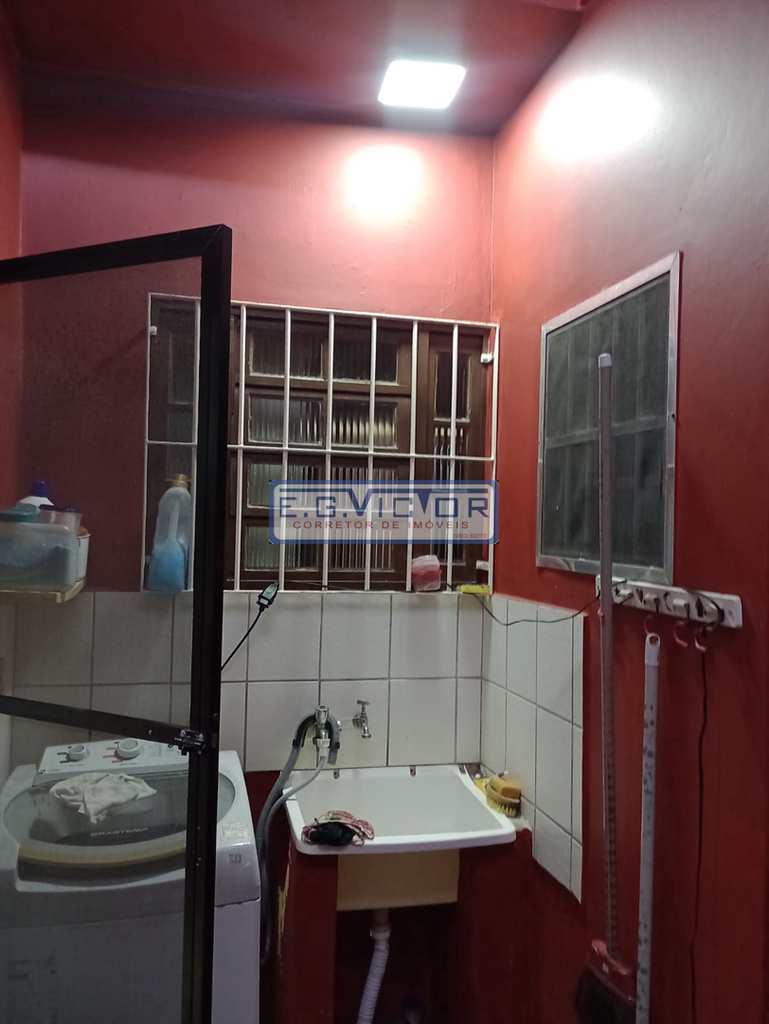 Casa em Mongaguá, no bairro Balneário Itaóca