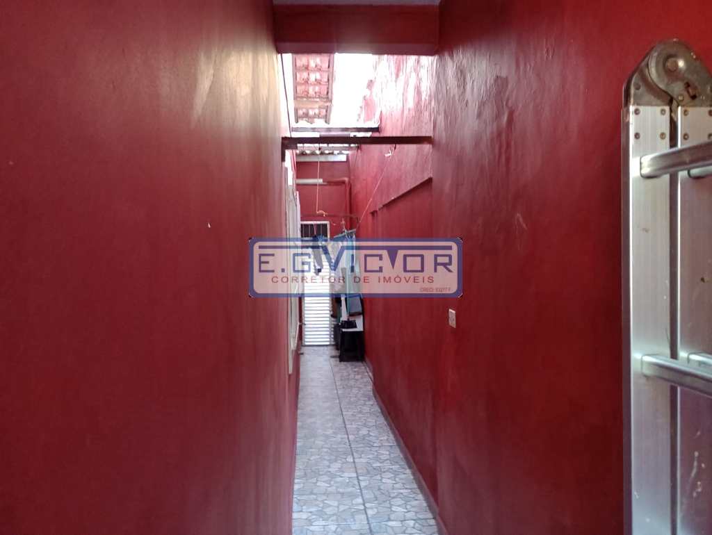 Casa em Mongaguá, no bairro Balneário Itaóca