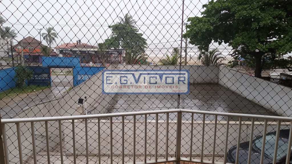 Apartamento em Mongaguá, no bairro Centro