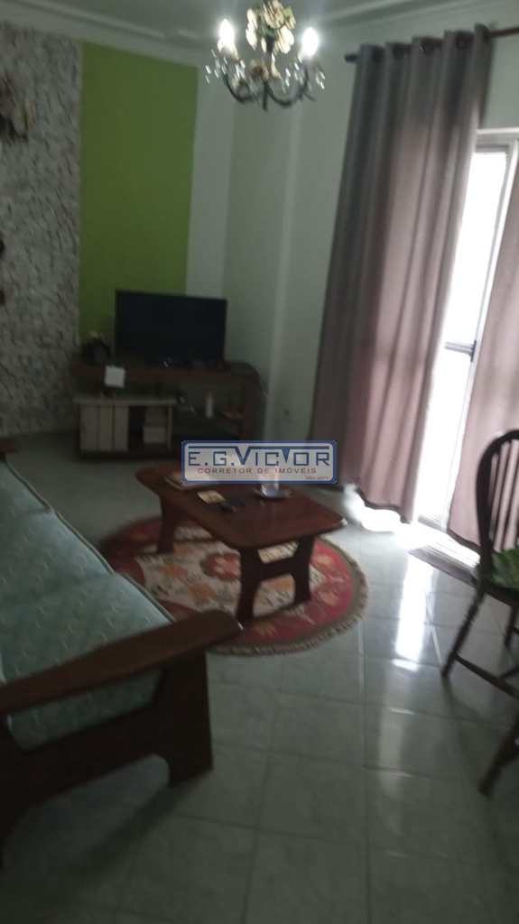 Apartamento em Mongaguá, no bairro Centro