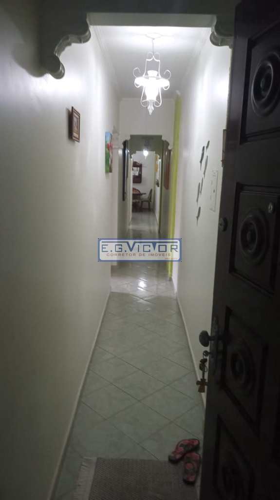 Apartamento em Mongaguá, no bairro Centro