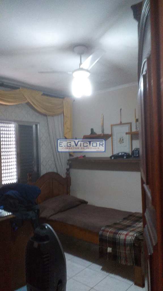 Apartamento em Mongaguá, no bairro Pedreira