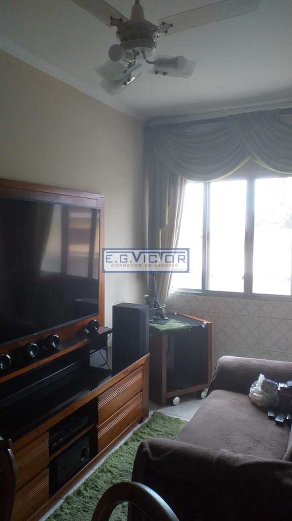 Apartamento em Mongaguá, no bairro Pedreira