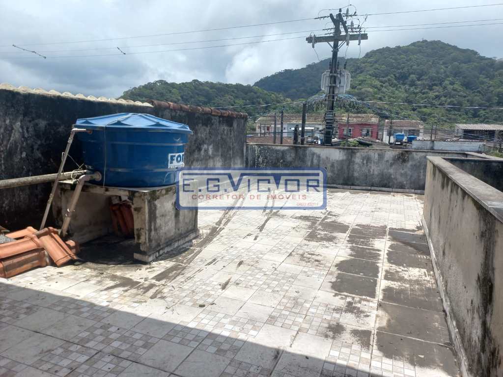 Casa em Mongaguá, no bairro Balneário Umuarama