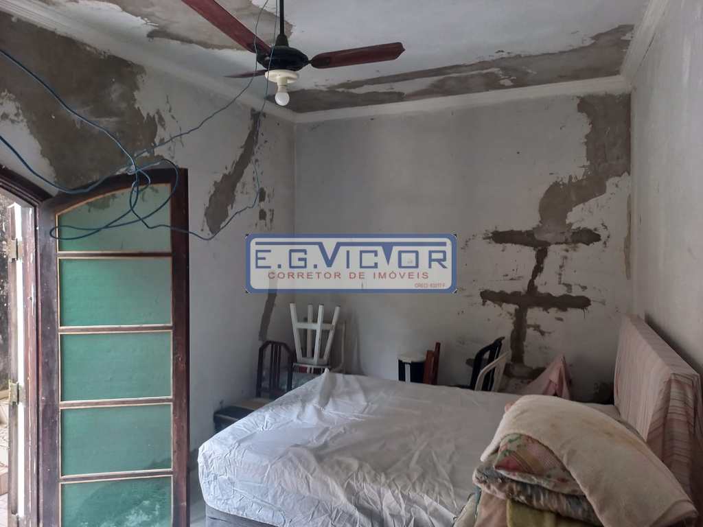 Casa em Mongaguá, no bairro Balneário Umuarama