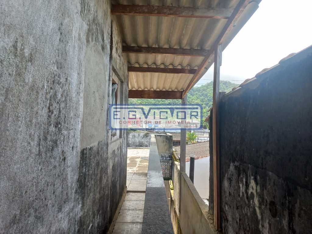 Casa em Mongaguá, no bairro Balneário Umuarama