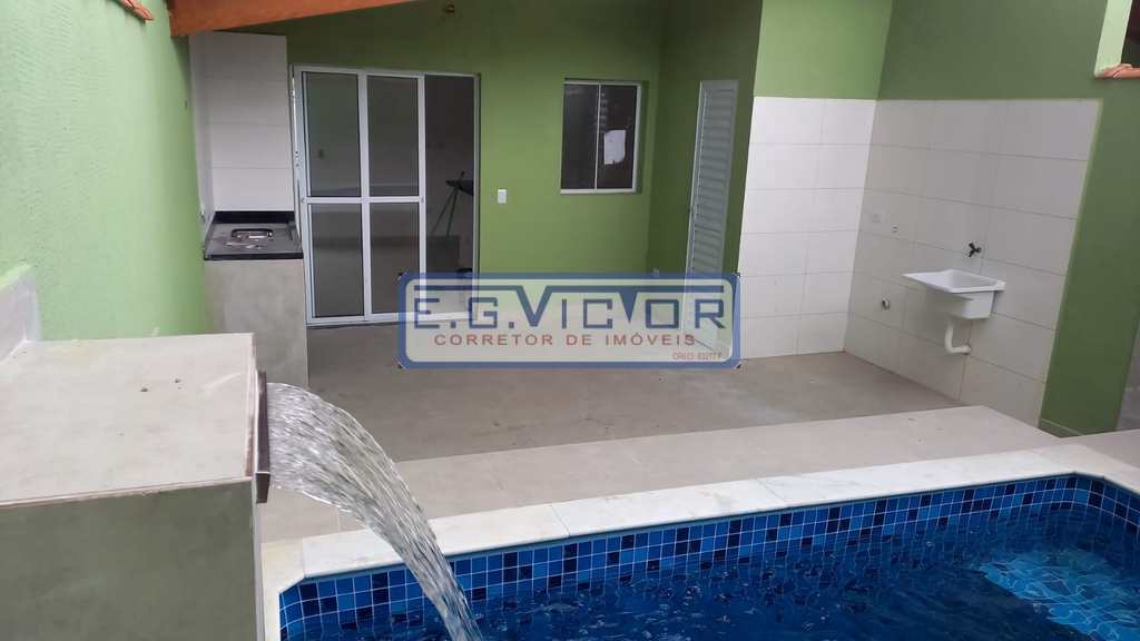 Casa em Mongaguá, no bairro Balneário Copacabana Paulista
